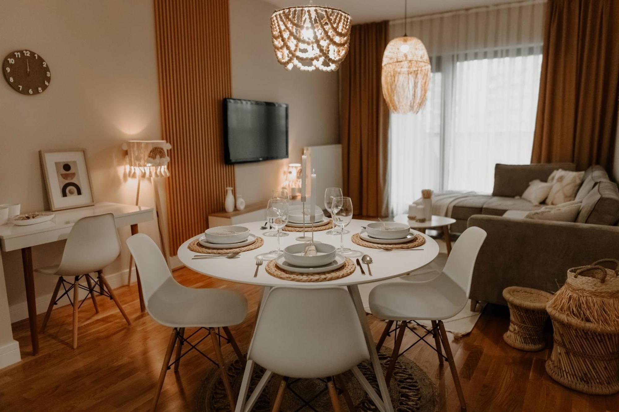 Apartment Diamond Towers